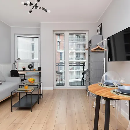 Apartament Fahrenheit In By Renters *